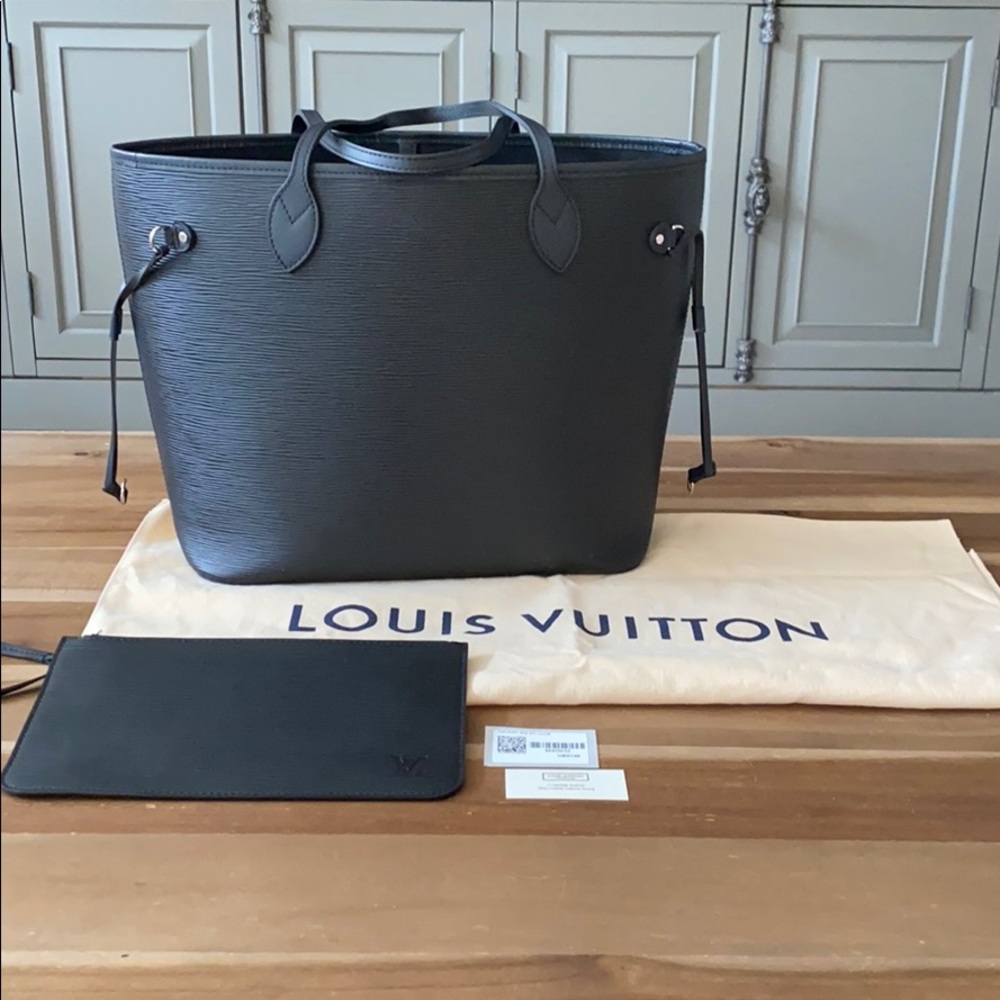 Louis Vuitton Neverfull Epi Noir